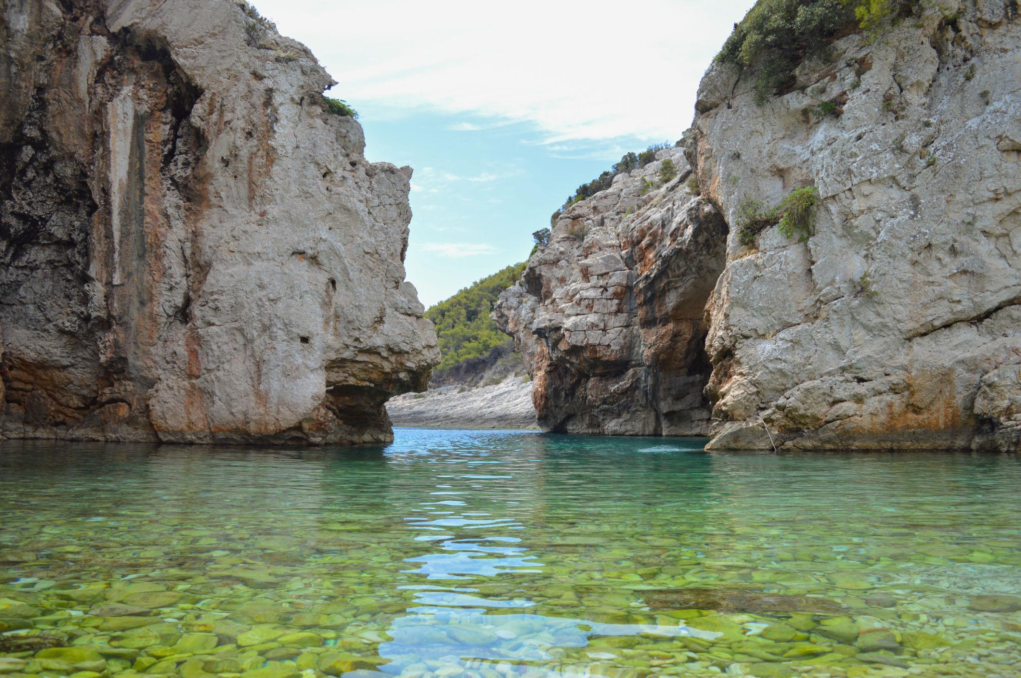 Stiniva Bay